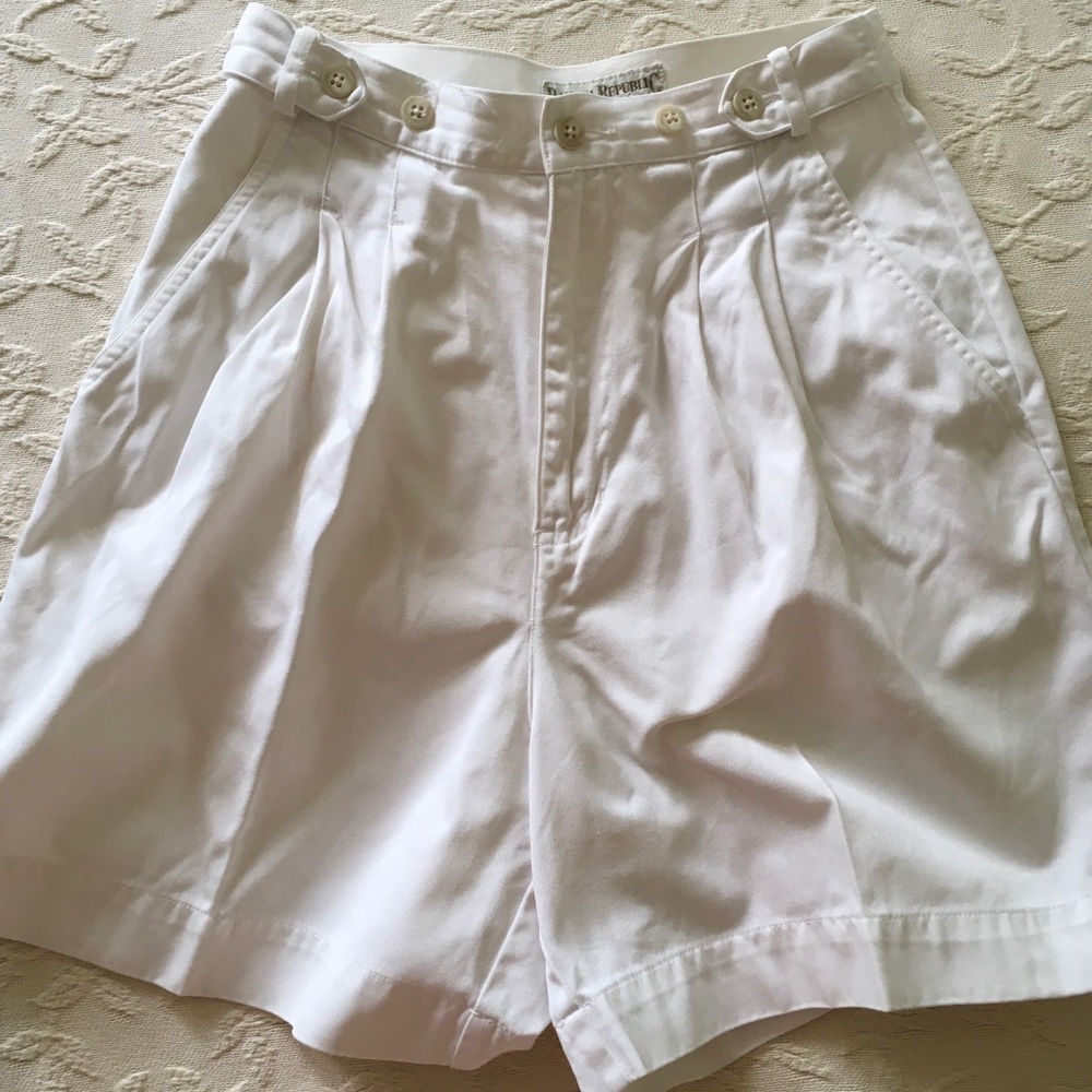 BANANA REPUBLIC White Cotton Shorts Women’s Size 6